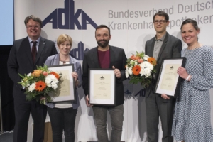 Gruppenfoto der Preisträger der Posterpreise des ADKA-Kongresses 2019